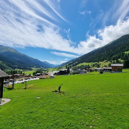 Cute Attic Apartment In The Heart Of The Mountains Munster Bagian luar foto